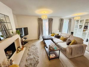 Living room- click for photo gallery